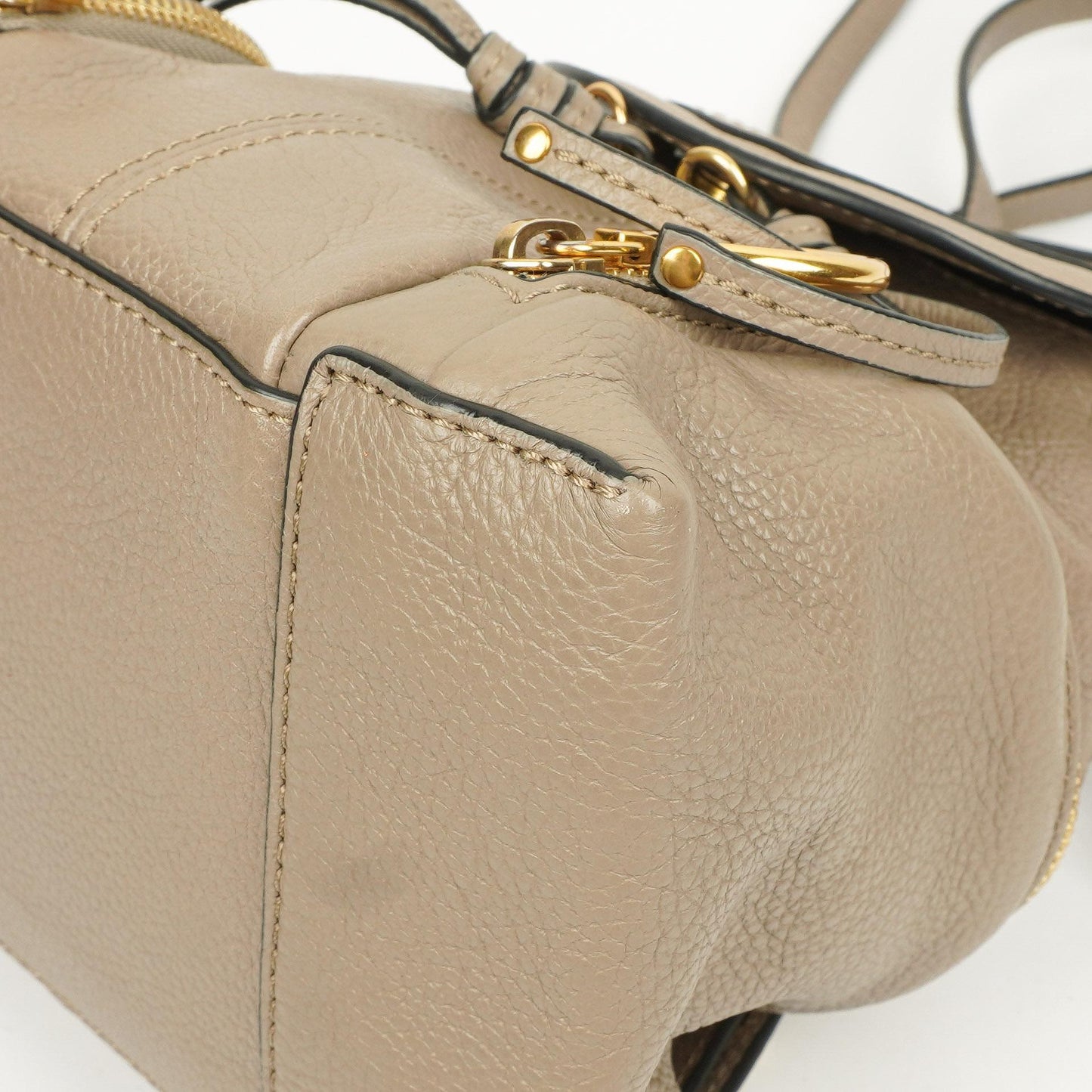 See by Chloé Olga Genarbter Leder Rucksack