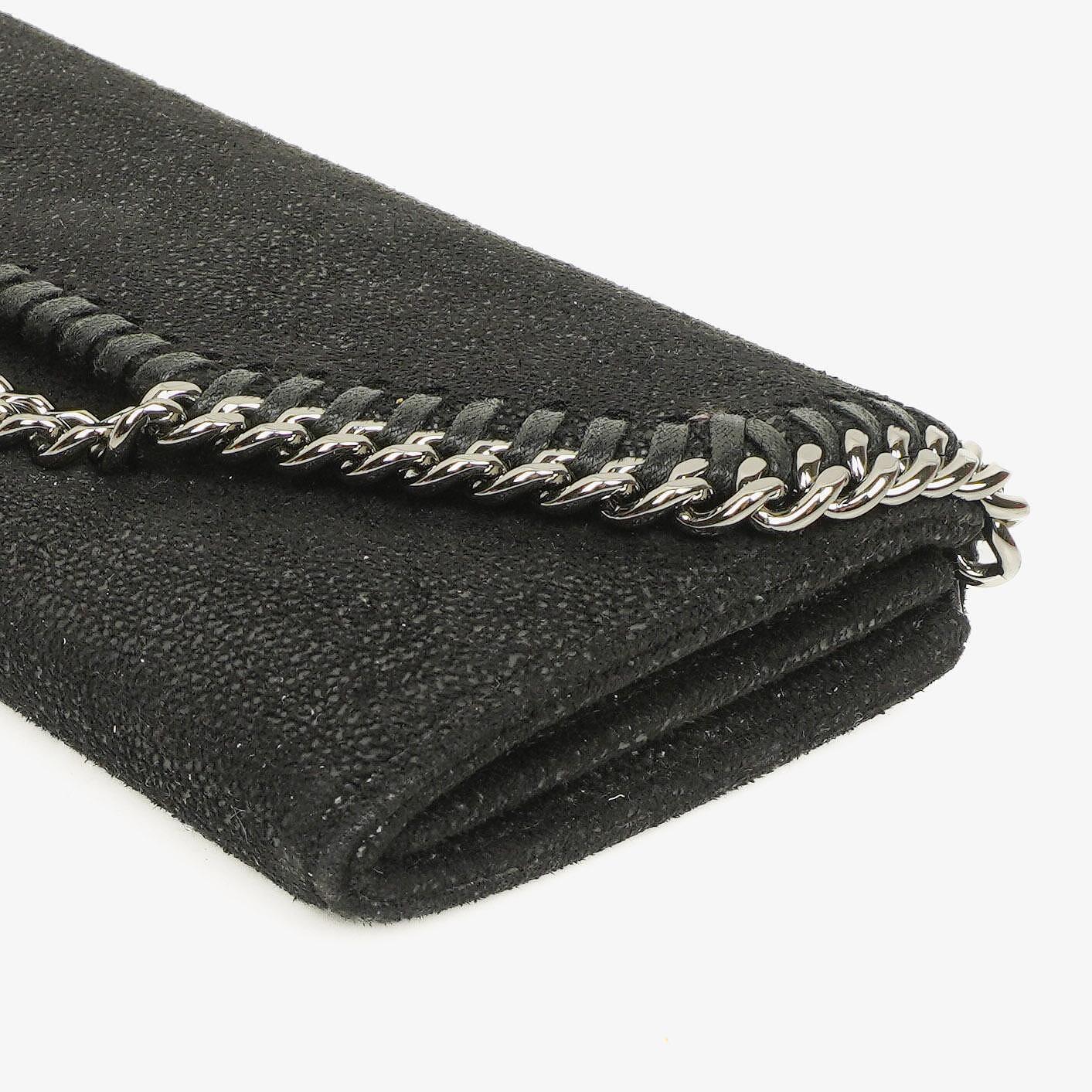 Stella McCartney Falabella Pochette Tasche aus schwarzem Shaggy Dear Kunstleder