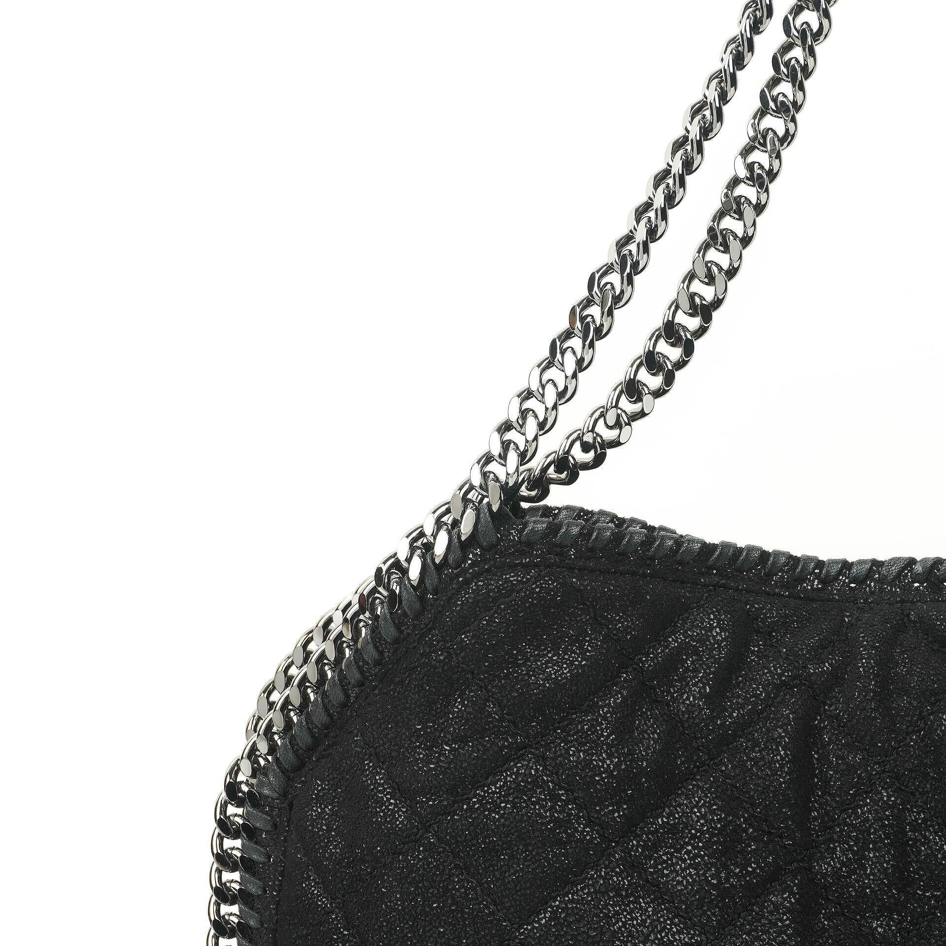 Stella McCartney Falabella schwarze gesteppte Tote Bag aus veganem Shaggy Deer