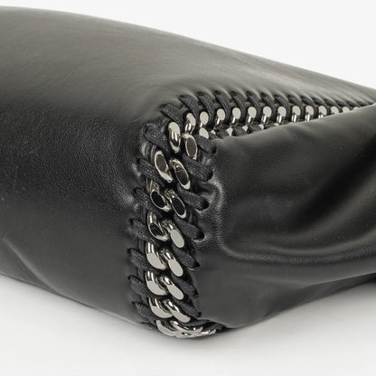 Stella McCartney Falabella Tote Bag aus schwarzem veganem Leder mit blauem Logo-Riemen
