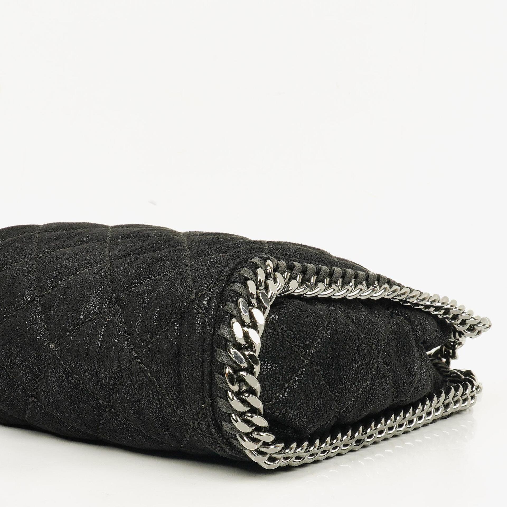 Stella McCartney Falabella Mini Tote Fold-Over Tasche aus schwarzem veganem Shaggy Deer