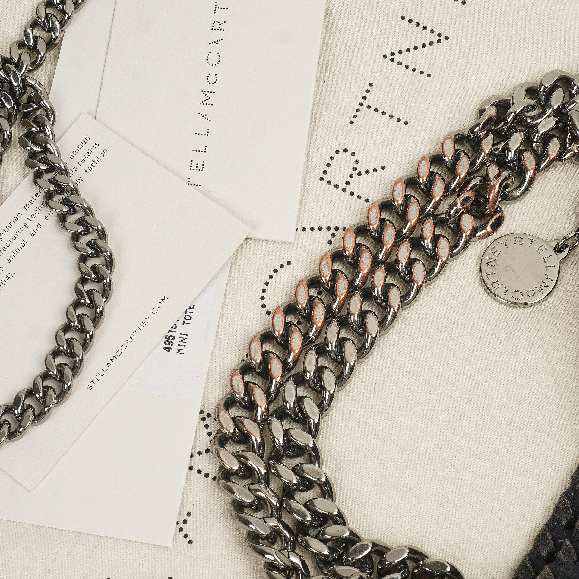 Stella McCartney Falabella Mini Tote Dunkelmarine Vegan Shaggy Deer Klappentasche