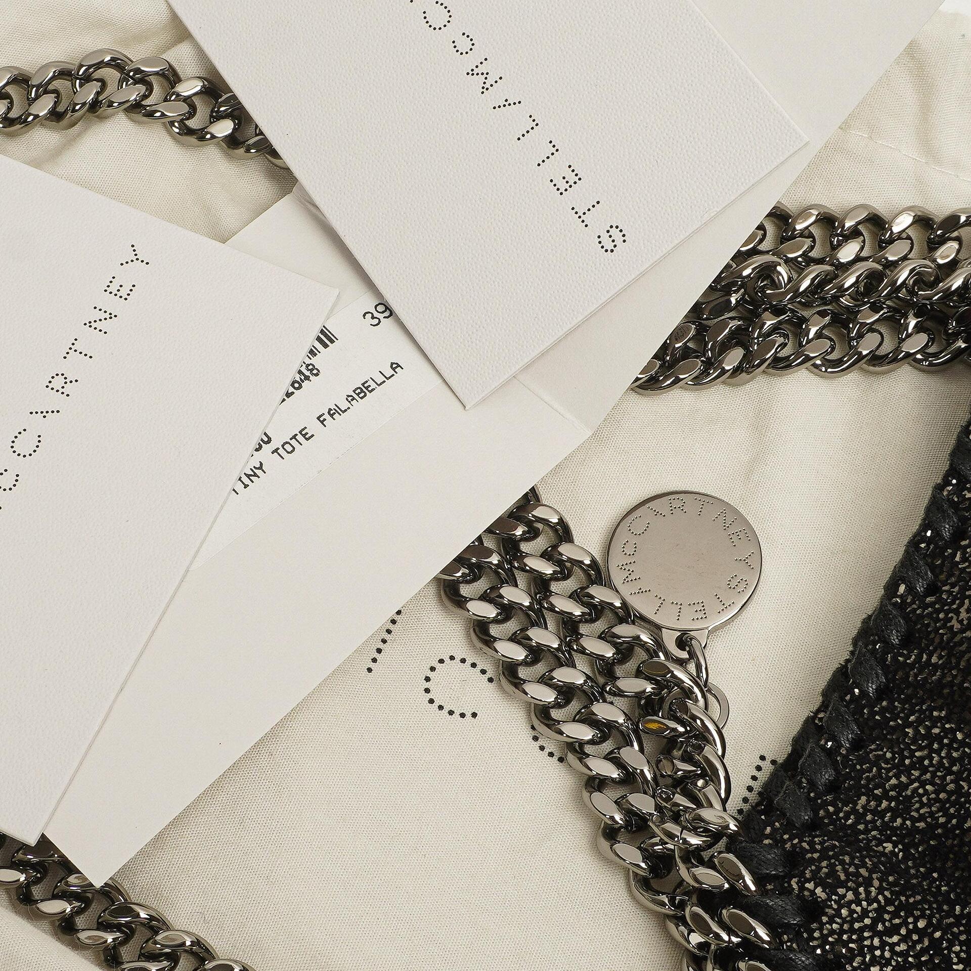 Stella McCartney Falabella Tiny Tote Rhutenium Chamois Glänzend Gepunktet Vegan Shaggy Deer