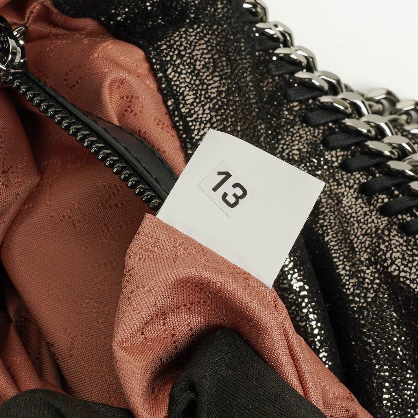 Stella McCartney Falabella Tote in Chamois Vegan Shaggy Deer mit Ruthenium-Hardware, glänzend gepunktet