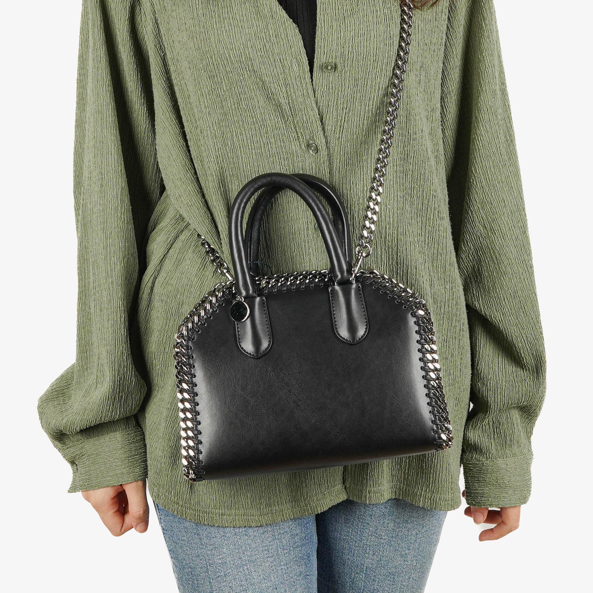 Stella McCartney Mini Falabella Box Handtasche mit Tragegriff aus schwarzem Eco Alter Nappa