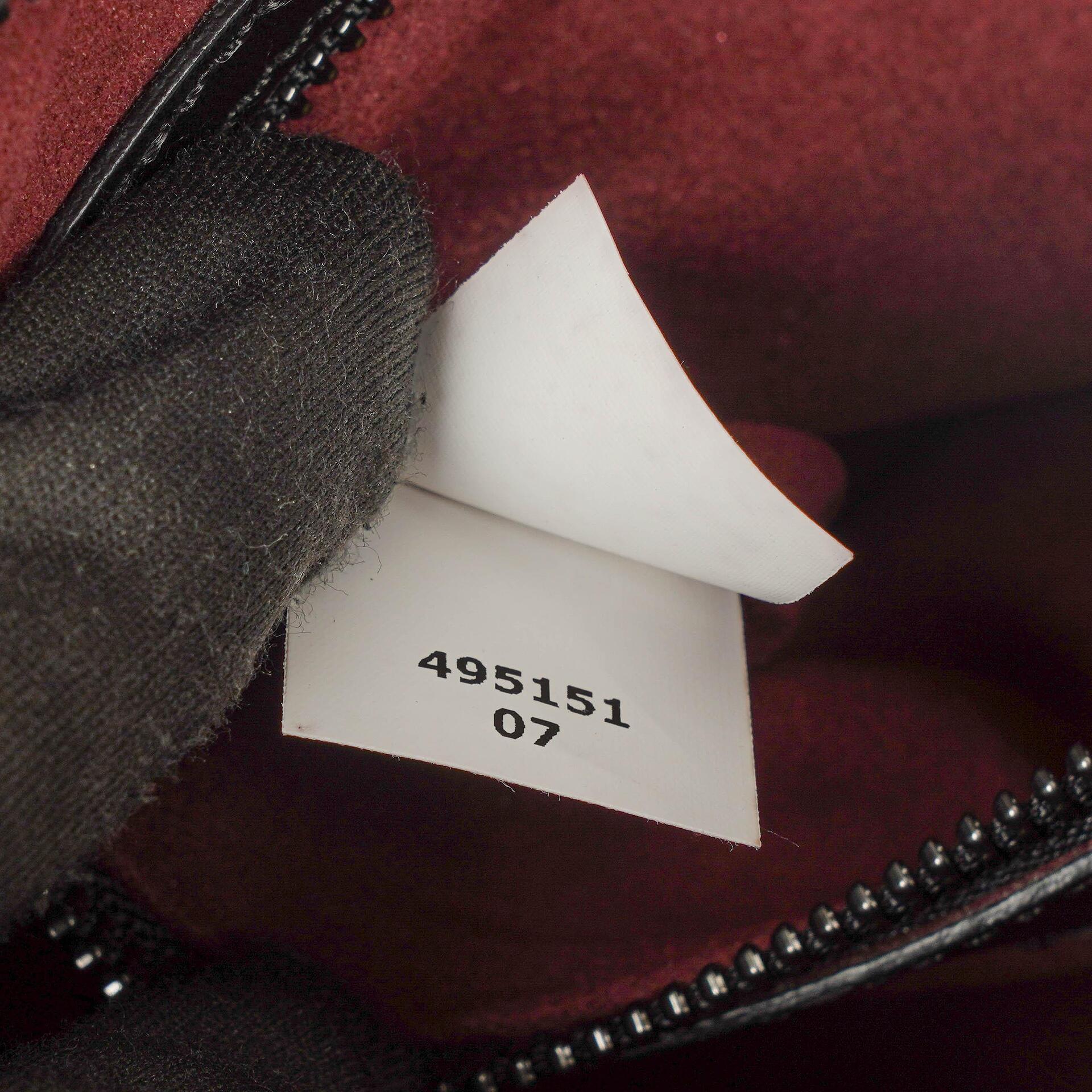 Stella McCartney Mini Falabella Box Handtasche mit Tragegriff aus schwarzem Eco Alter Nappa