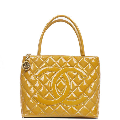 Chanel Lackmedaillon Tote Gelb
