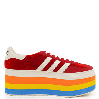 The Gucci x Adidas Gazelle Plateau Rot