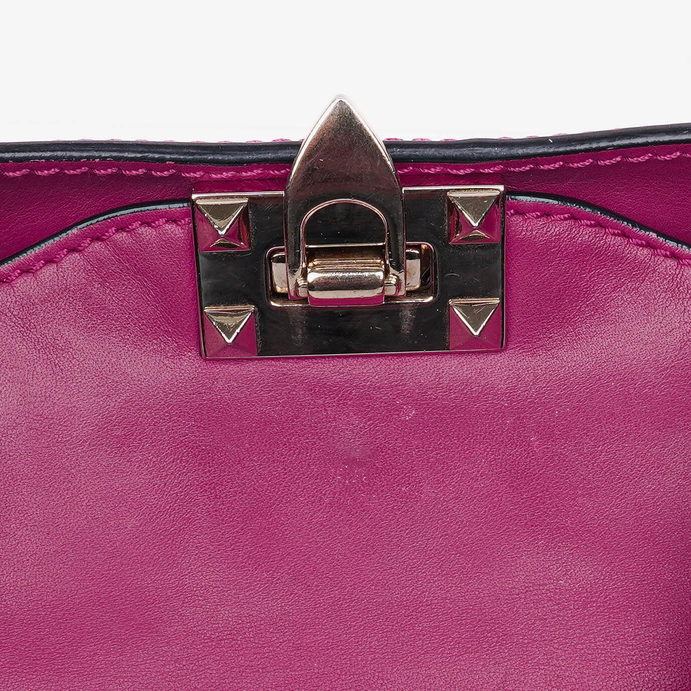 Valentino Garavani Medium Rockstud Tote Bag in Pink