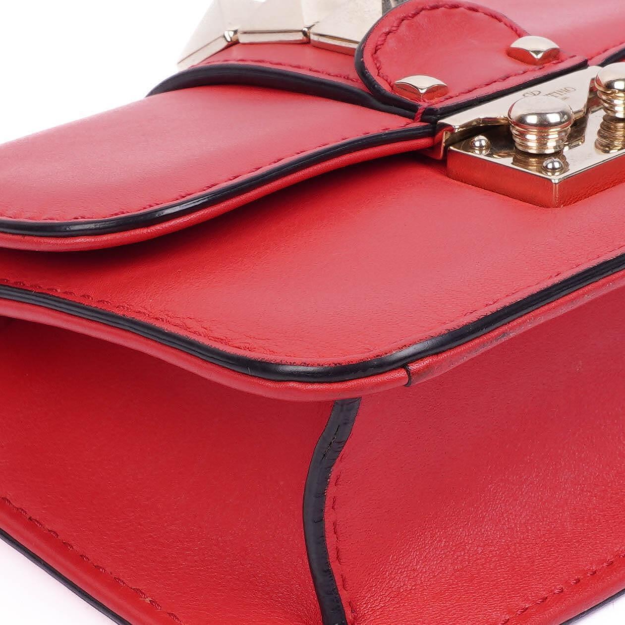 Valentino Garavani Glam Lock Rockstud Mini Klappentasche aus pinkem Vitello