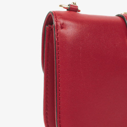 Valentino Garavani Glam Lock Rockstud Mini Klappentasche in Rot