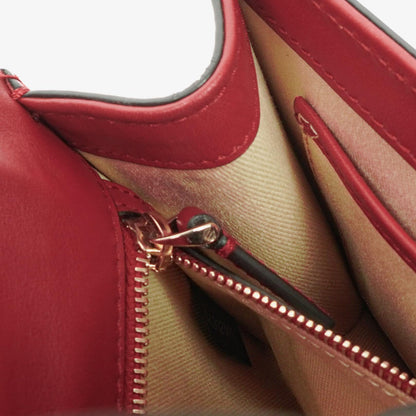Valentino Garavani Glam Lock Rockstud Mini Klappentasche in Rot