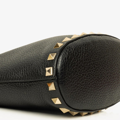 Valentino Garavani Rockstud Mini Tote Bag aus schwarzem Leder