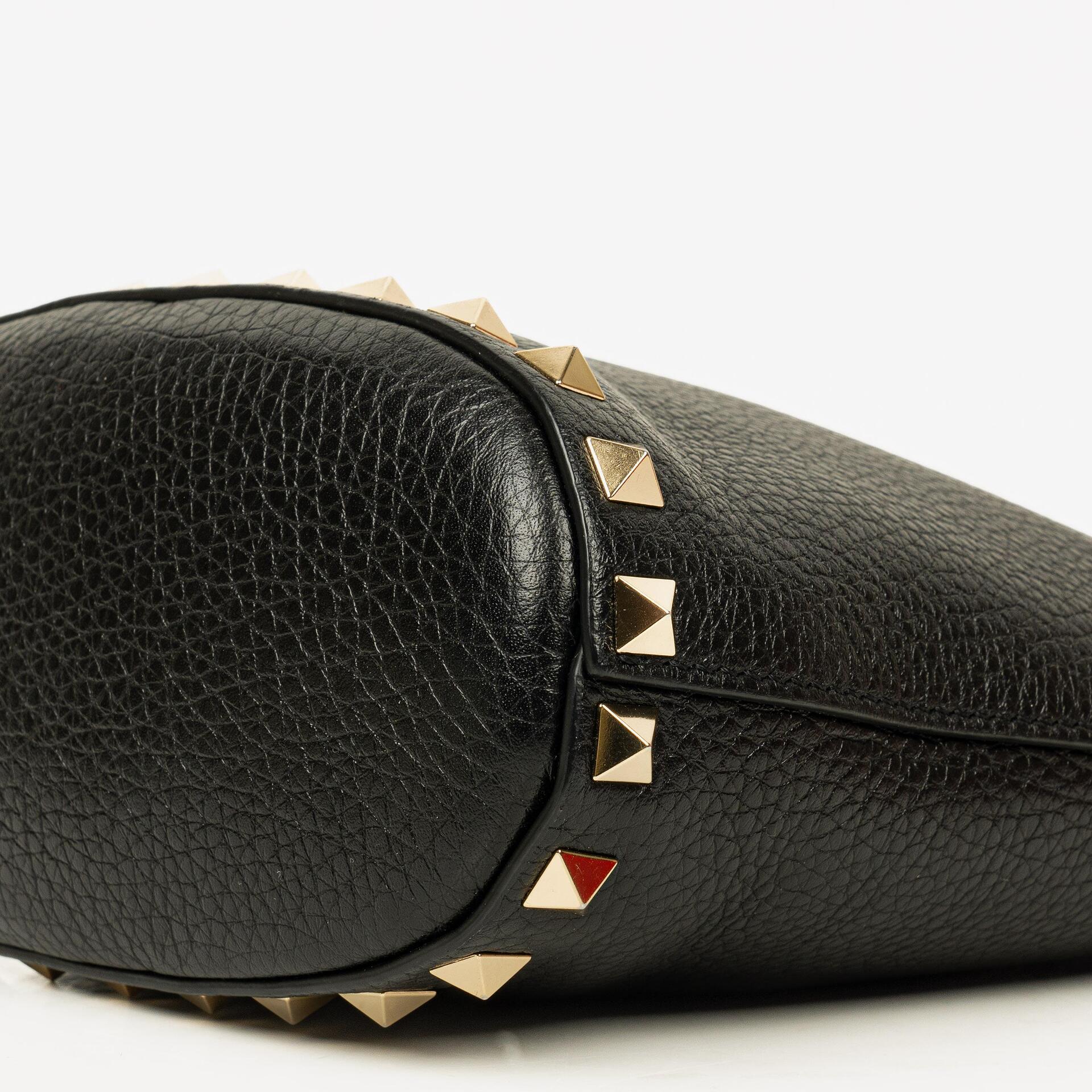 Valentino Garavani Rockstud Mini Tote Bag aus schwarzem Leder
