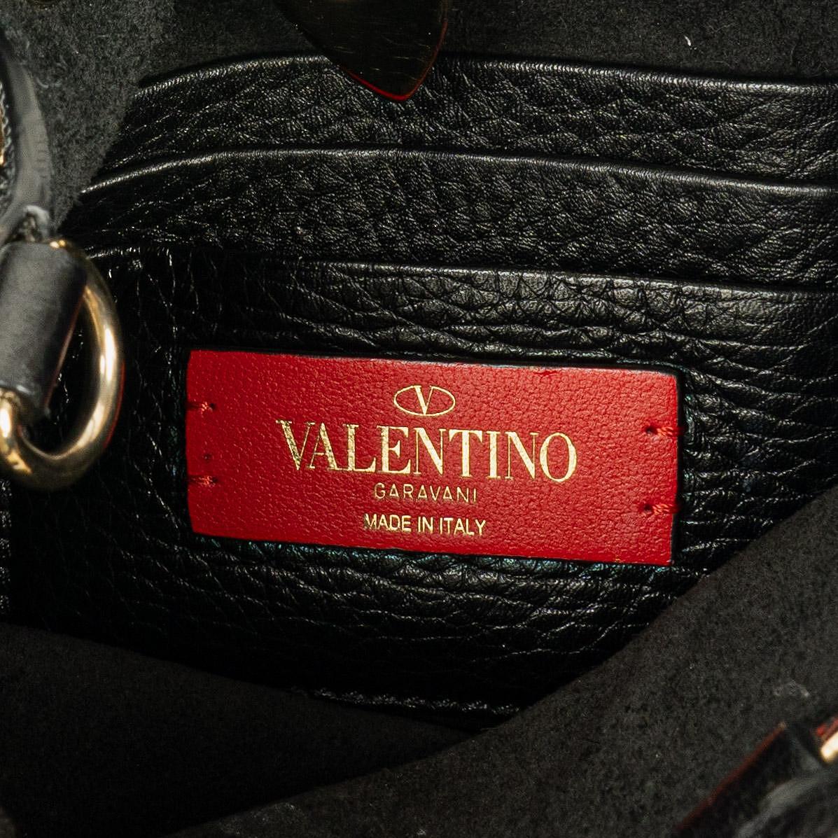 Valentino Garavani Rockstud Mini Tote Bag aus schwarzem Leder