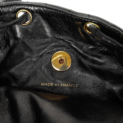 Vintage Chanel Kleine Duma CC Klassischer Schwarzer Gepolsterter Lammleder Rucksack mit 24K Vergoldeten Beschlägen