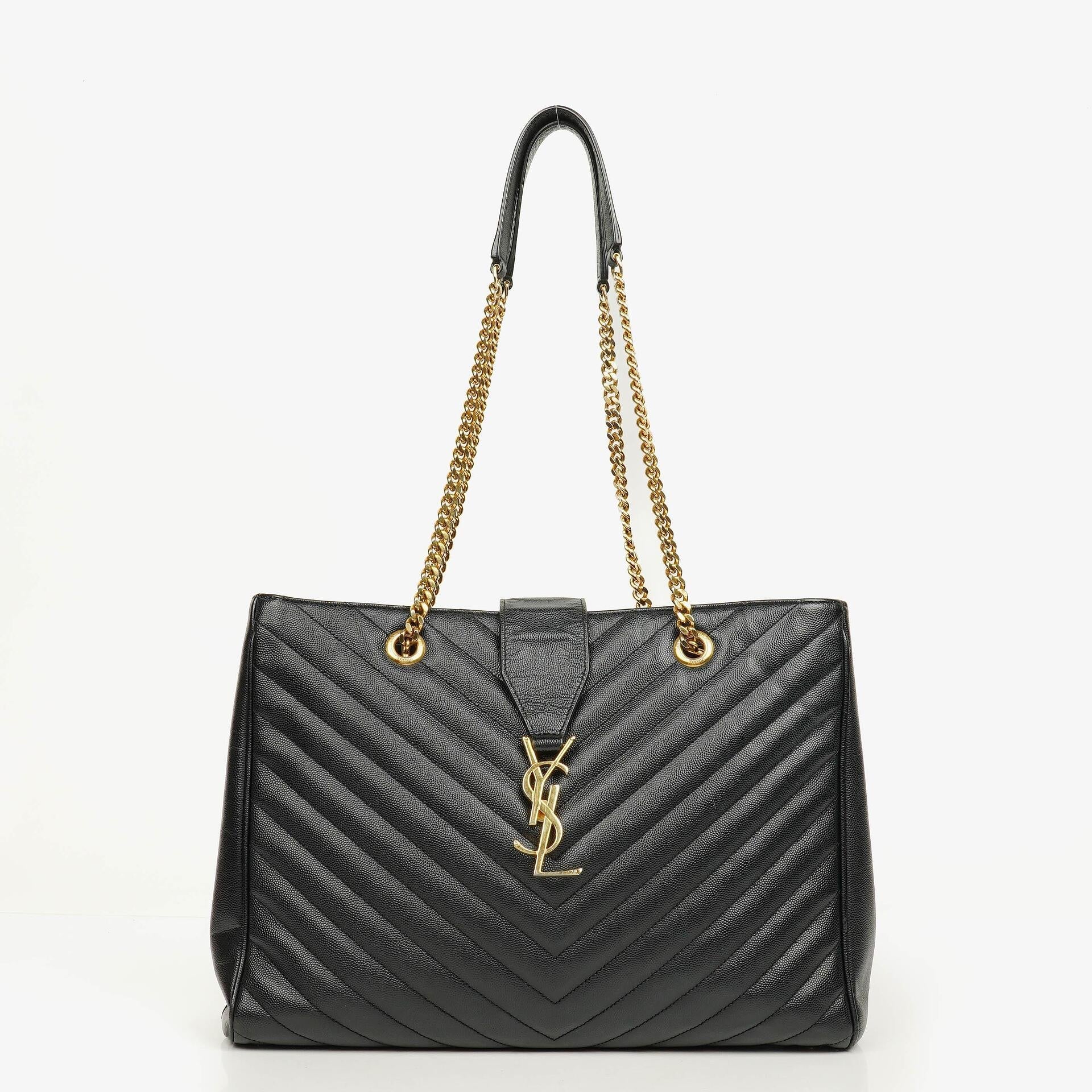 Yves Saint Laurent Classic Shopping Tote aus schwarzem Chevron-gestepptem Leder mit Monogramm