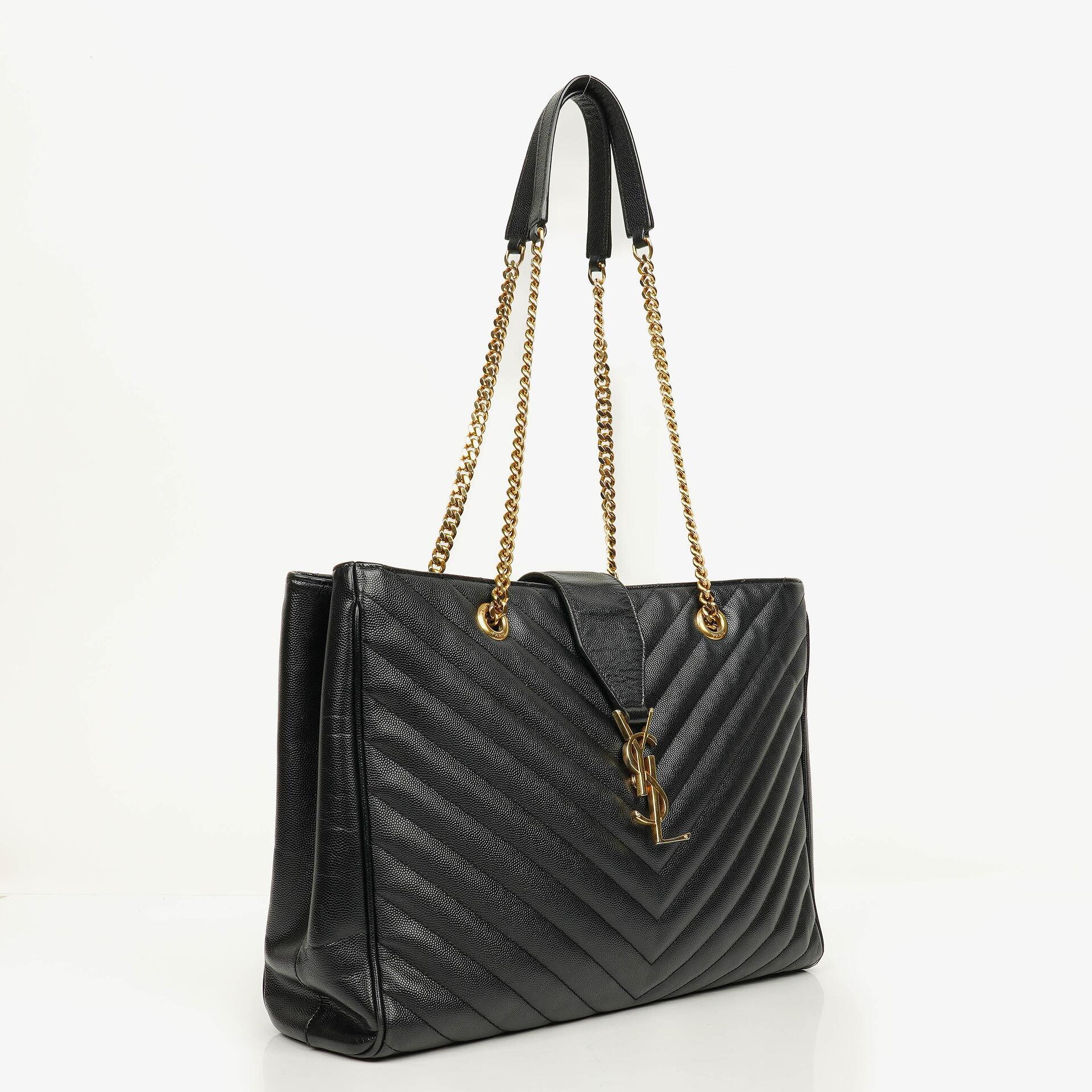 Yves Saint Laurent Classic Shopping Tote aus schwarzem Chevron-gestepptem Leder mit Monogramm