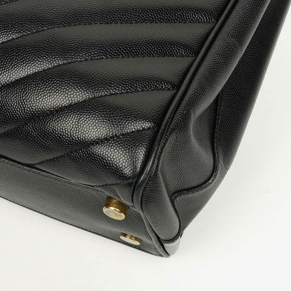 Yves Saint Laurent Classic Shopping Tote aus schwarzem Chevron-gestepptem Leder mit Monogramm