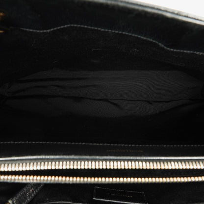 Yves Saint Laurent Classic Shopping Tote aus schwarzem Chevron-gestepptem Leder mit Monogramm
