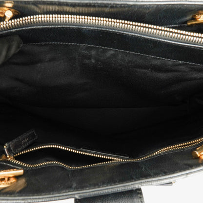 Yves Saint Laurent Classic Shopping Tote aus schwarzem Chevron-gestepptem Leder mit Monogramm