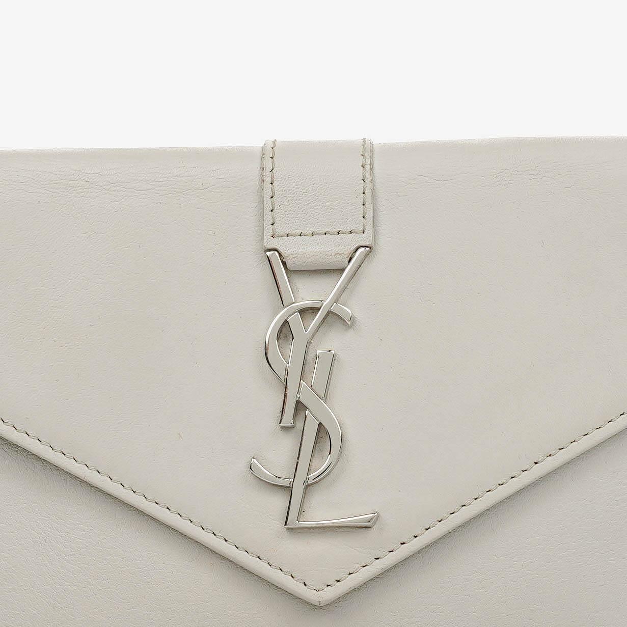 Yves Saint Laurent Pouch Line Mini Crossbody Bag aus grauem Leder
