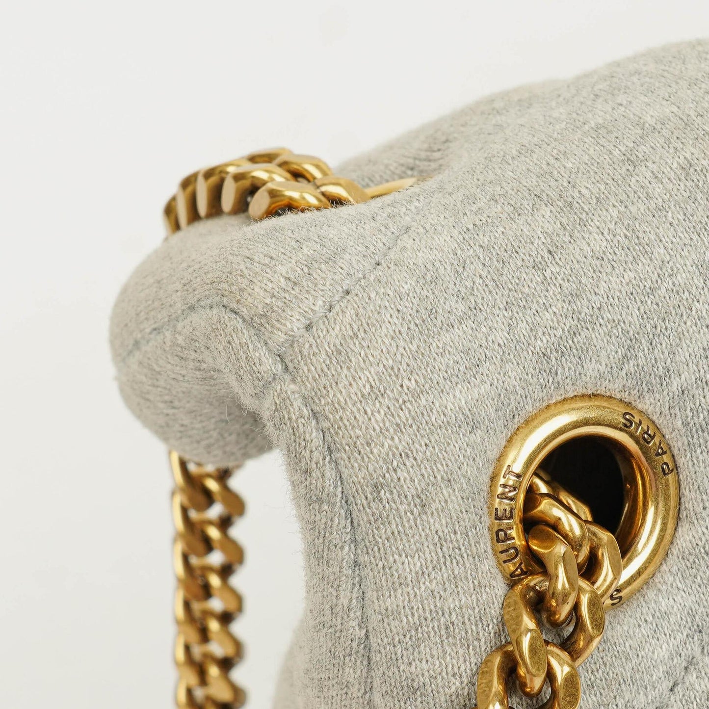 Yves Saint Laurent Loulou Puffer Tasche aus grauem gestepptem Jersey
