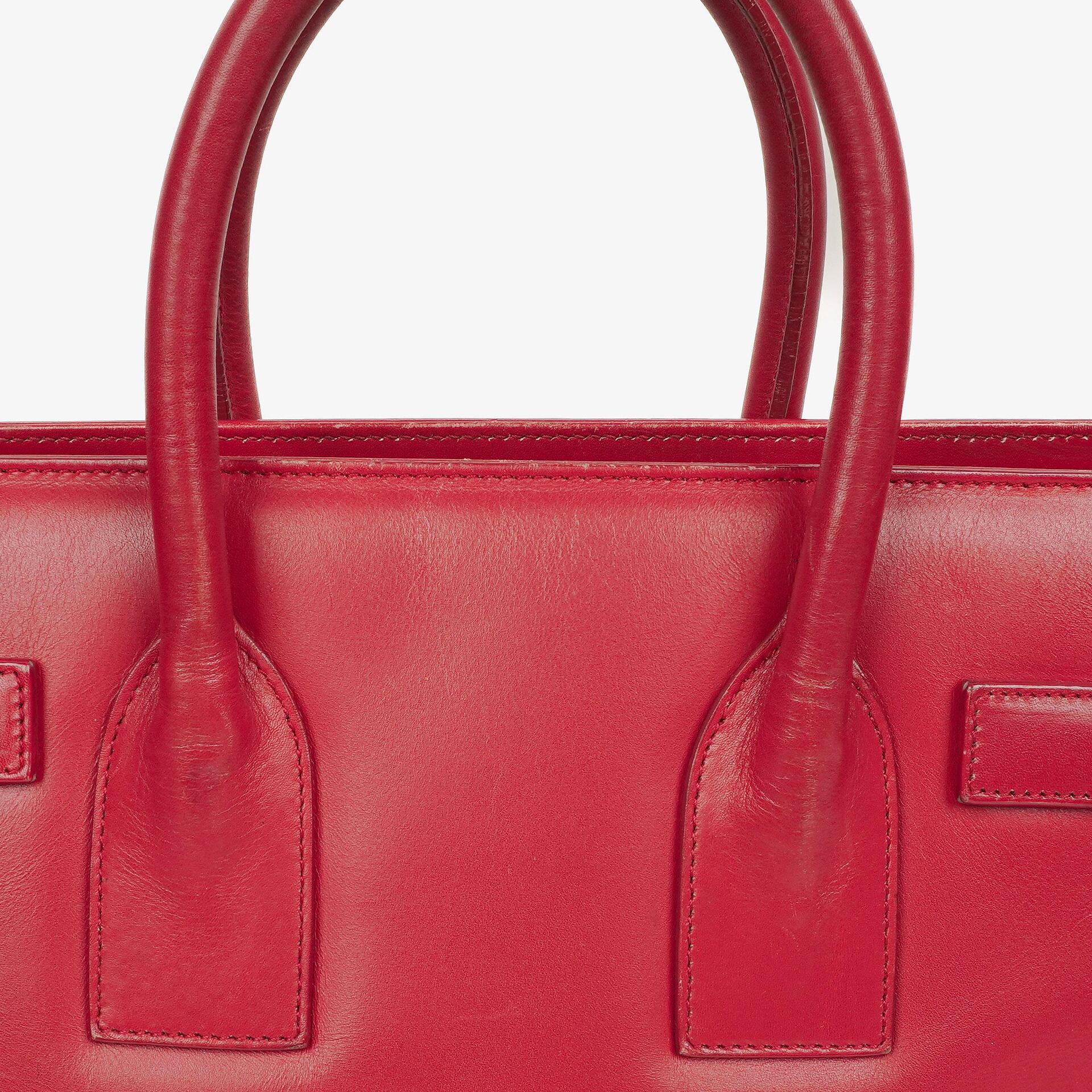 Saint Laurent Kleine Sac de Jour Tasche aus rotem Leder
