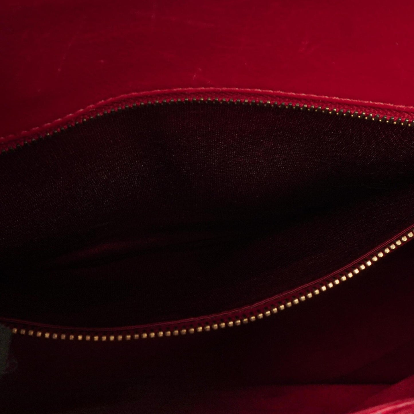 Saint Laurent Kleine Sac de Jour Tasche aus rotem Leder
