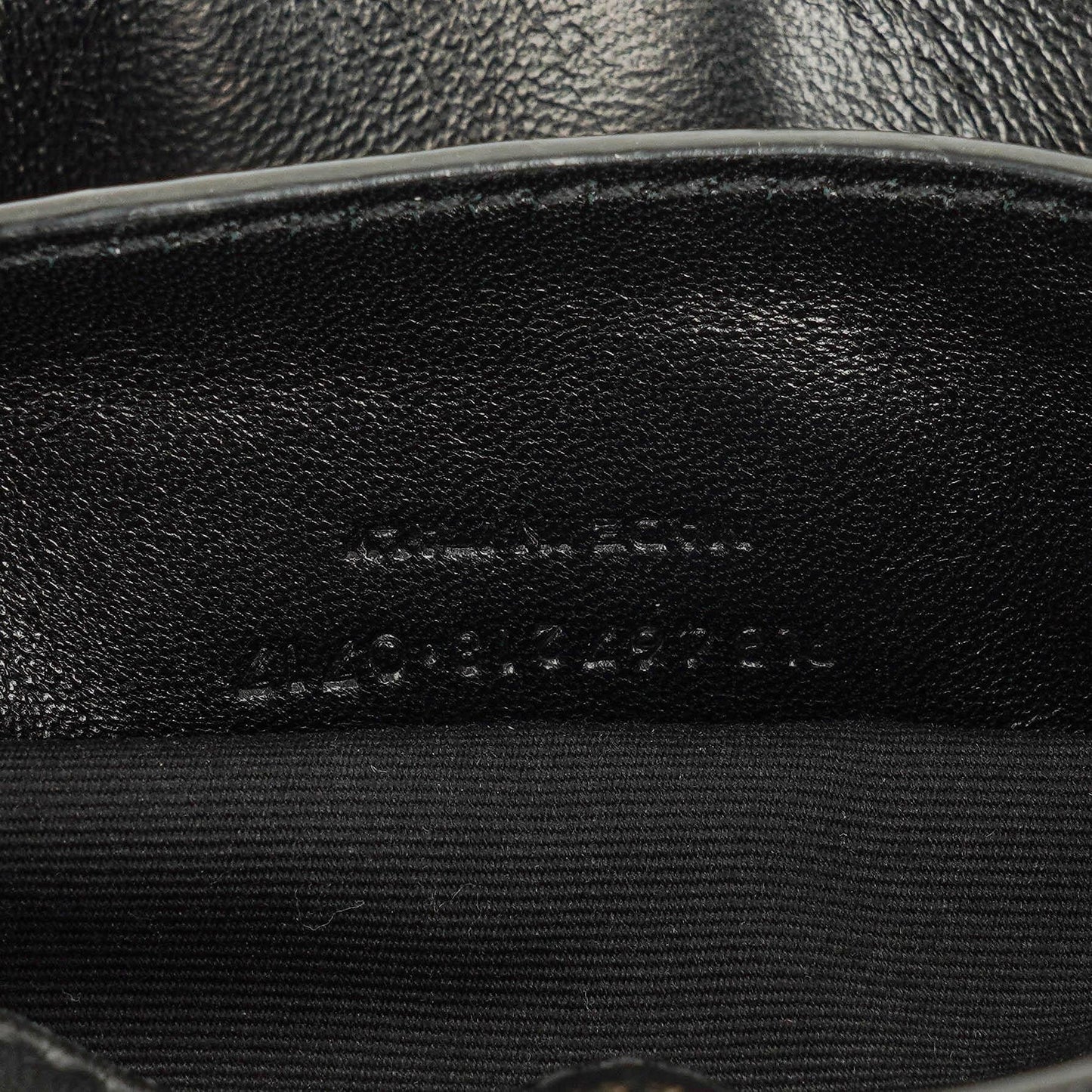 Yves Saint Laurent Kleine Loulou Kettentasche aus Samt mit Y-Stepp-Monogramm