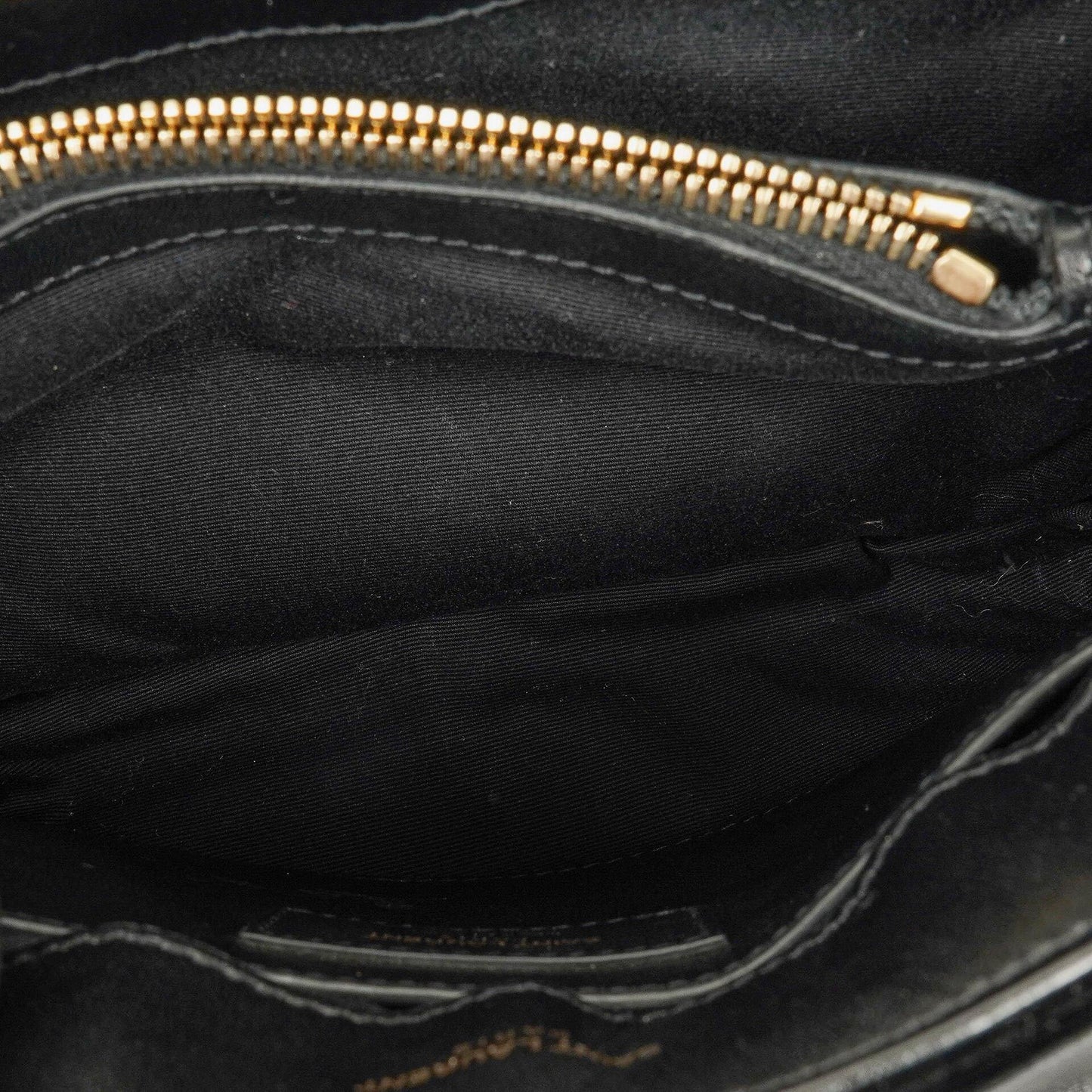 Yves Saint Laurent Kleine Loulou Kettentasche aus Samt mit Y-Stepp-Monogramm